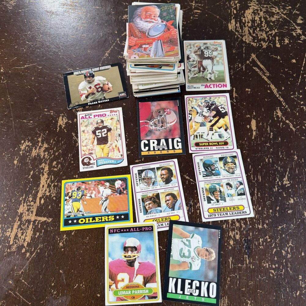 1980s Topps Football Cards Lot Of 155 w Mark Gastineau Mike Webster Roger Craig